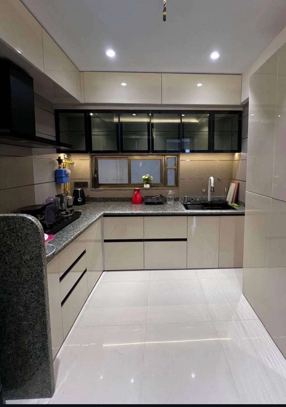 Santushti kitchen